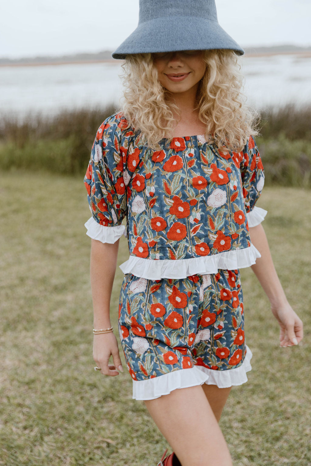 Opal Ruffle Trim Set - Navy/Red