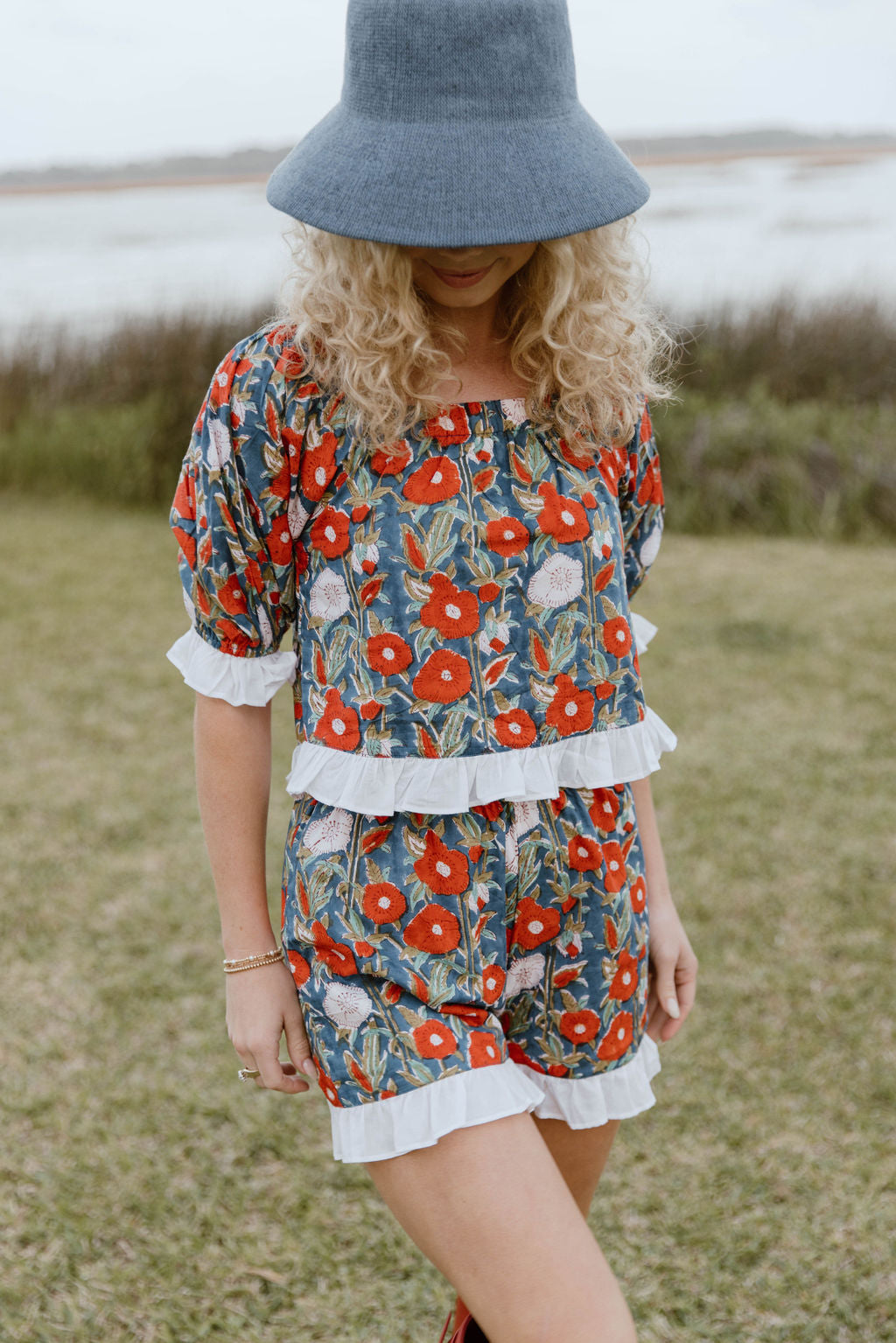 Opal Ruffle Trim Set - Navy/Red