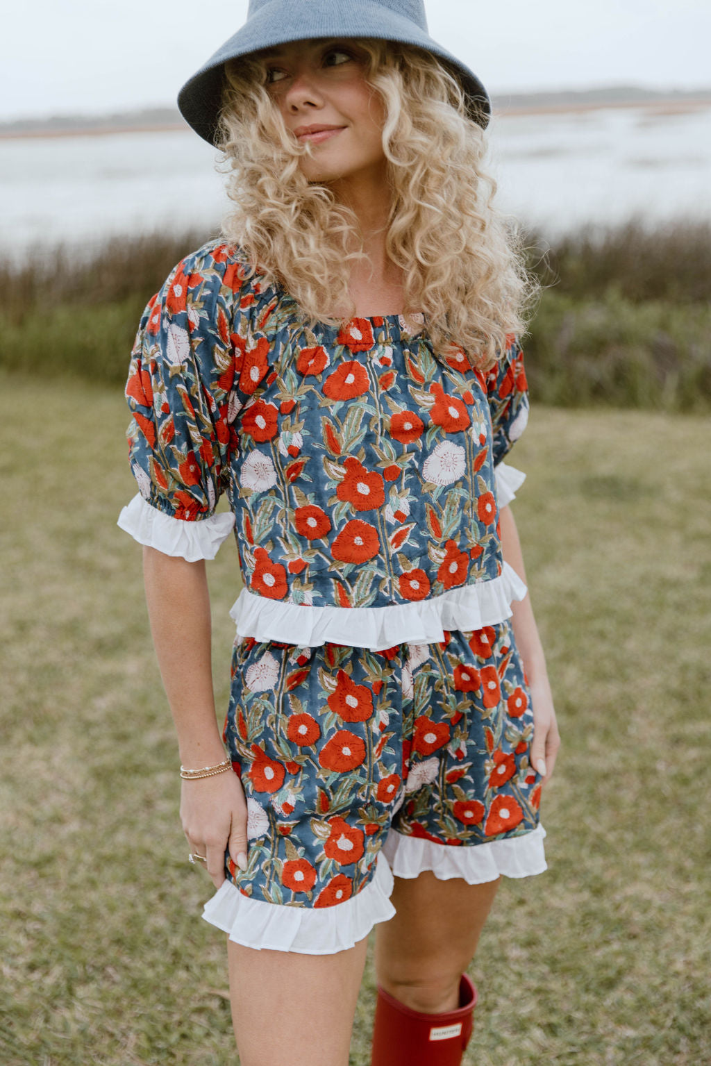 Opal Ruffle Trim Set - Navy/Red