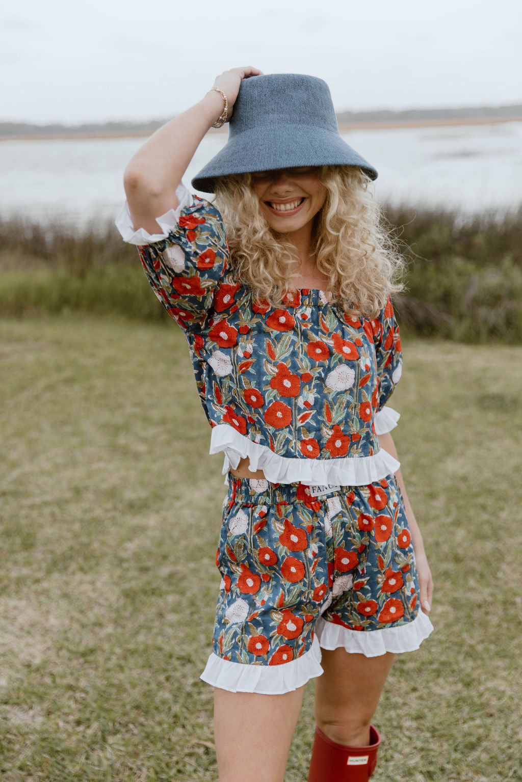 Opal Ruffle Trim Set - Navy/Red