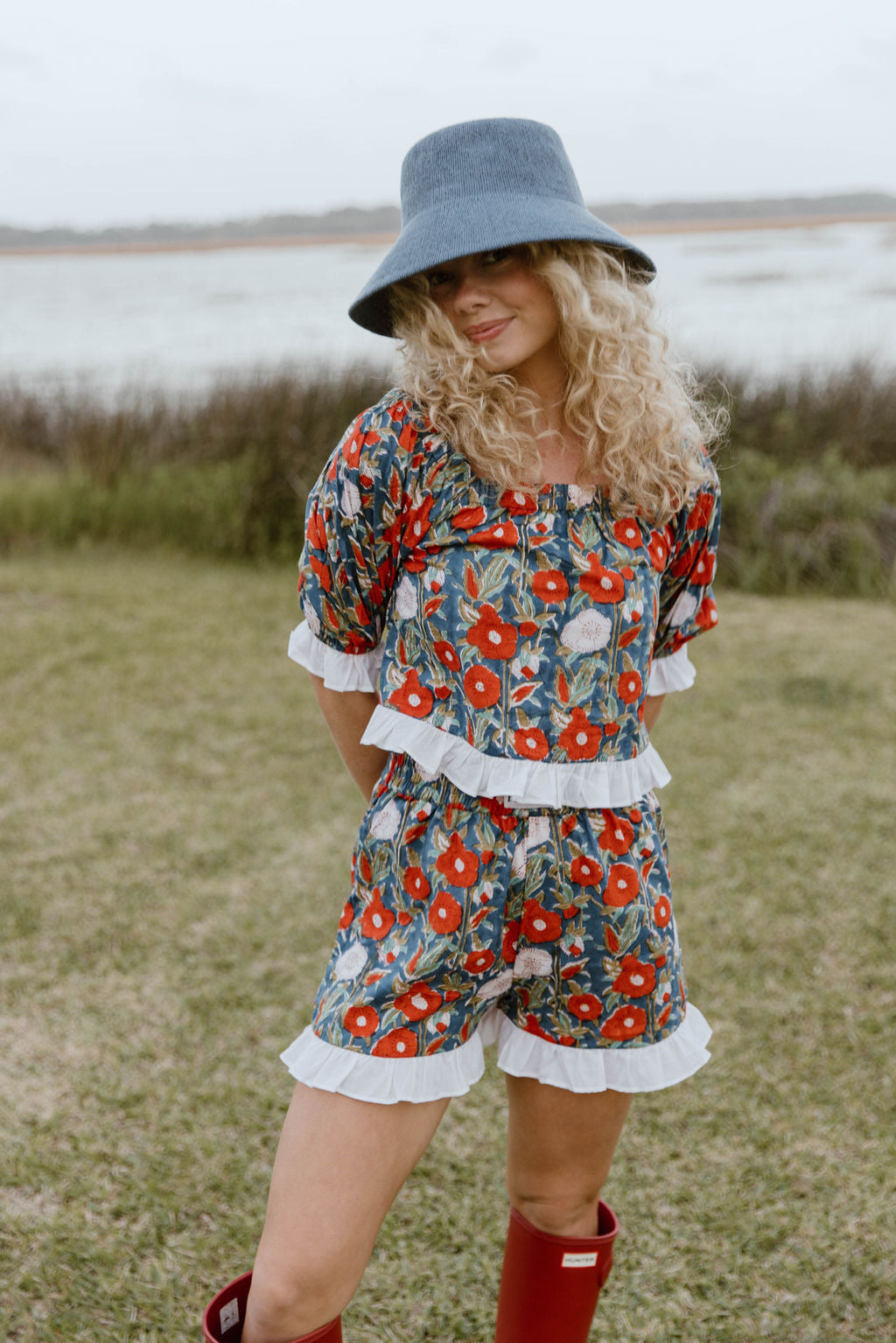 Opal Ruffle Trim Set - Navy/Red