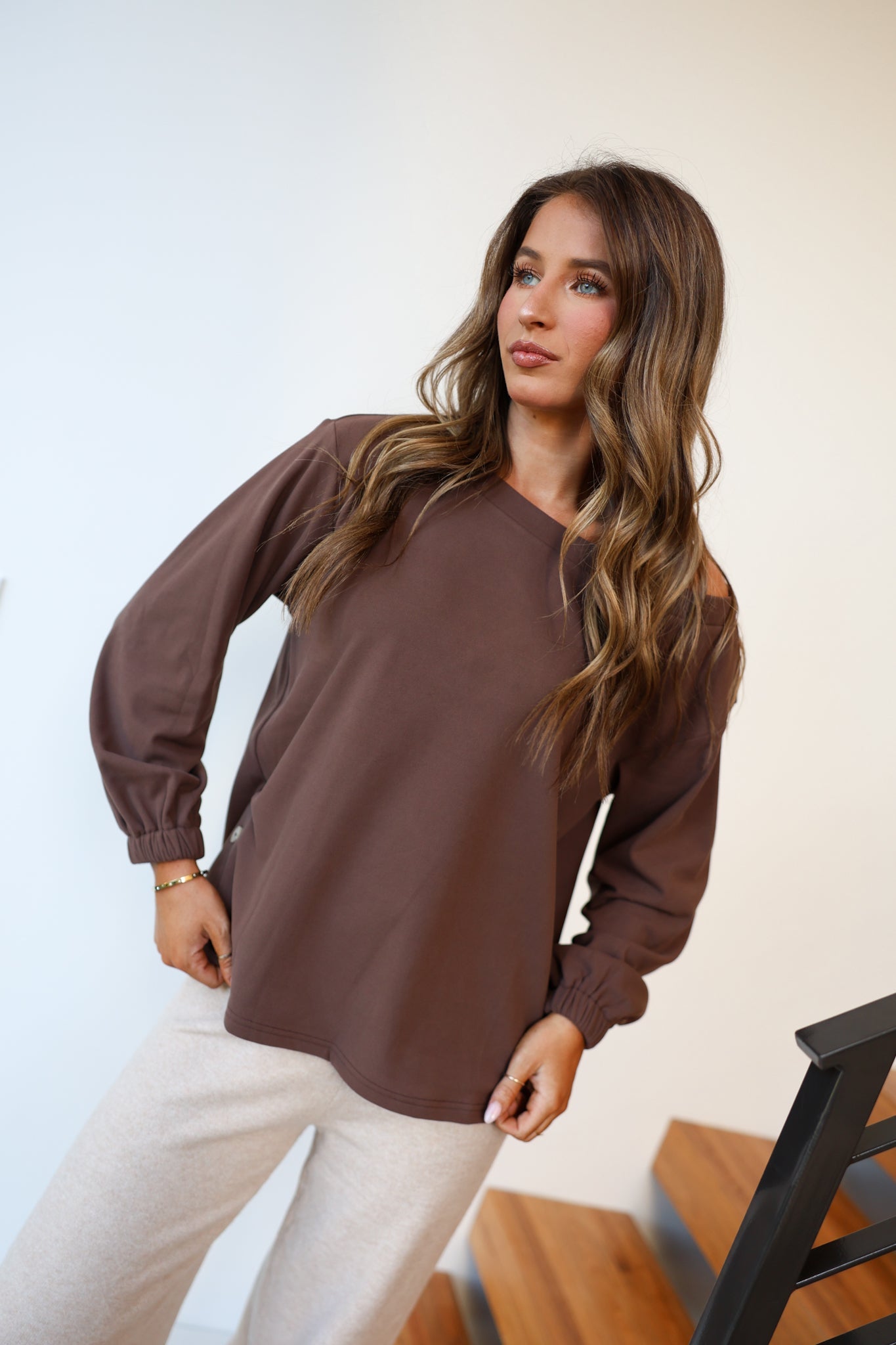 Kinley Off The Shoulder Crewneck - Brown