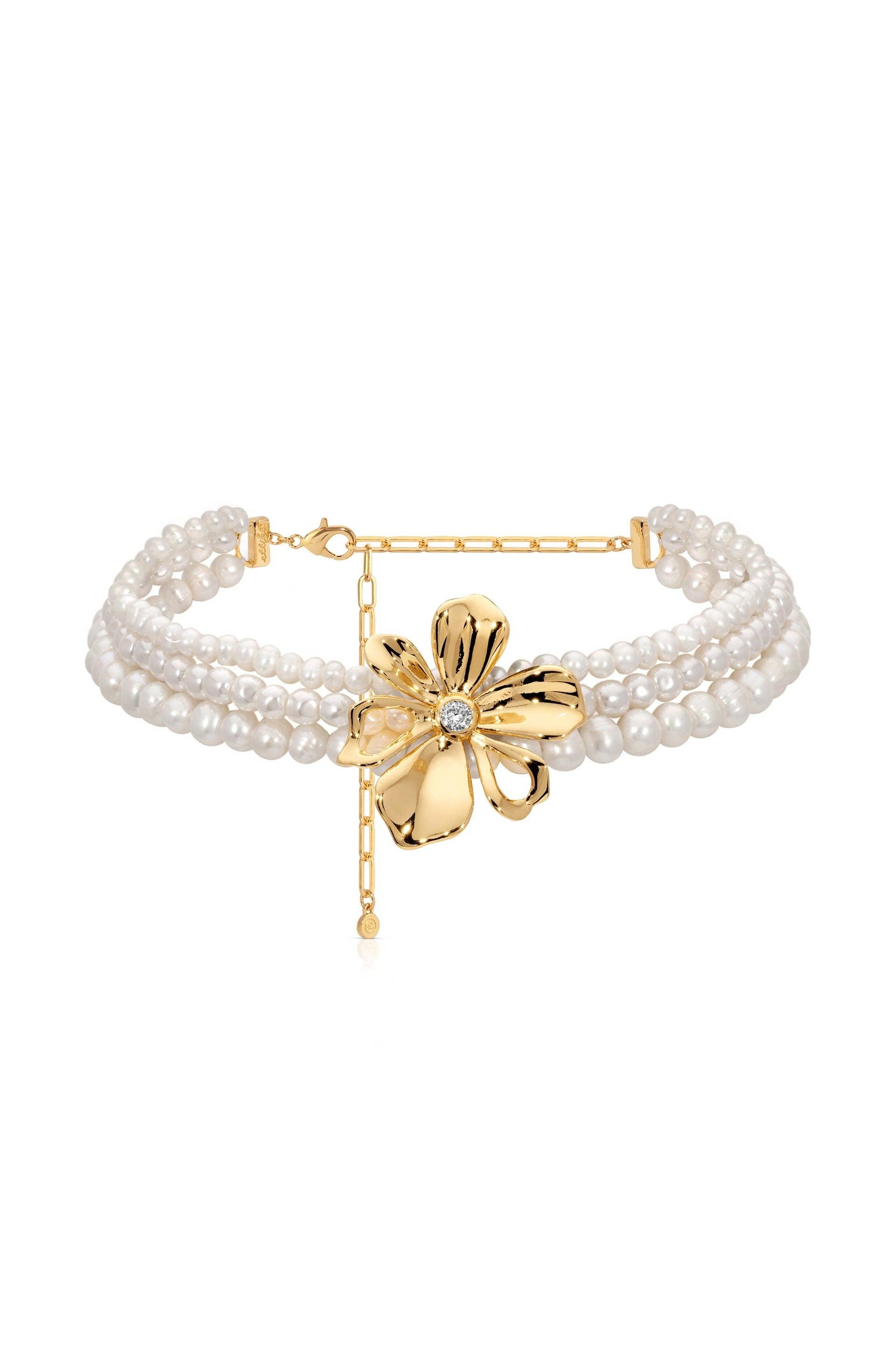 Pearl Petals Choker: Pearl with 18k Gold Plating