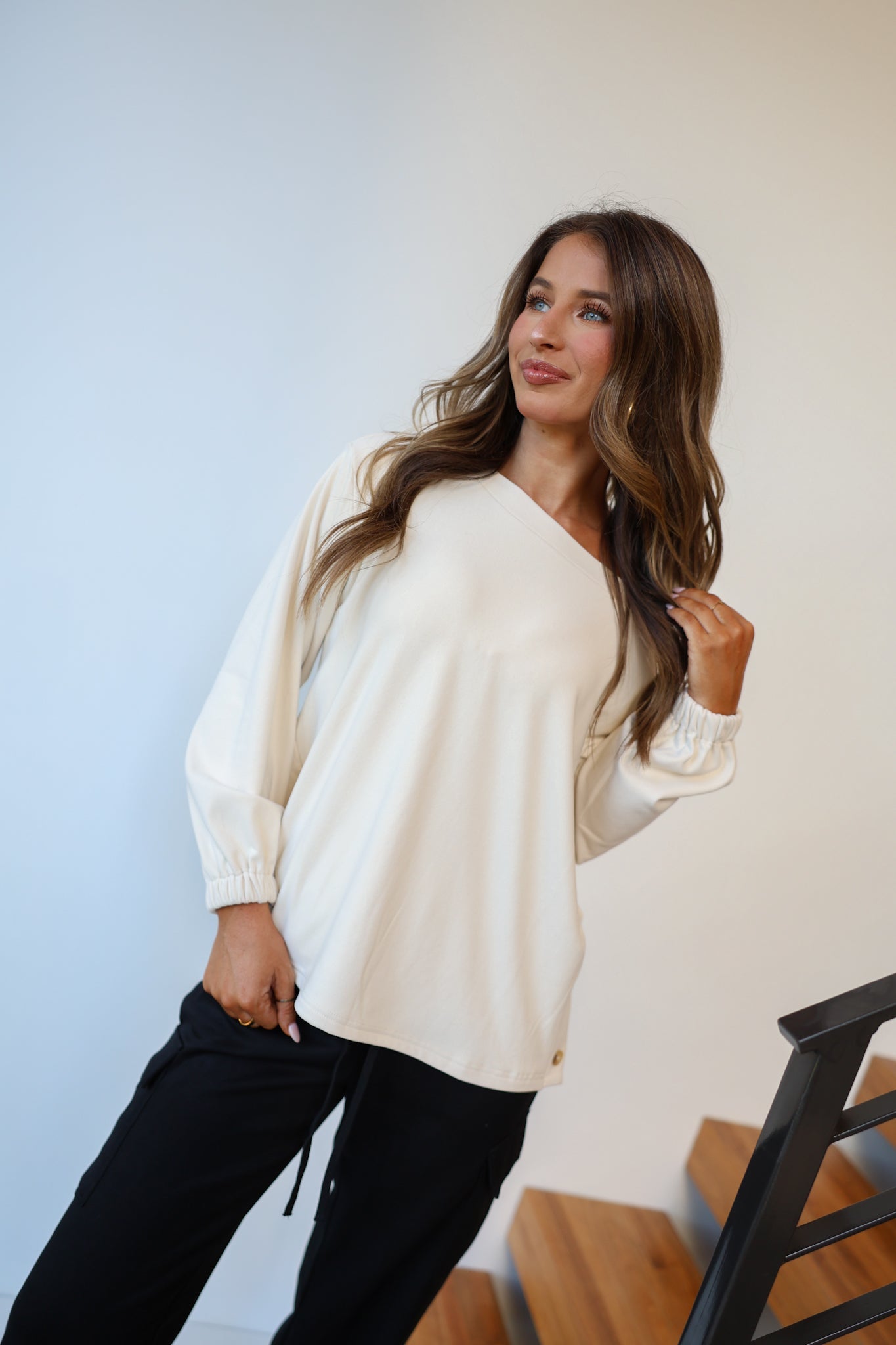 Logan Off The Shoulder Crewneck - Cream