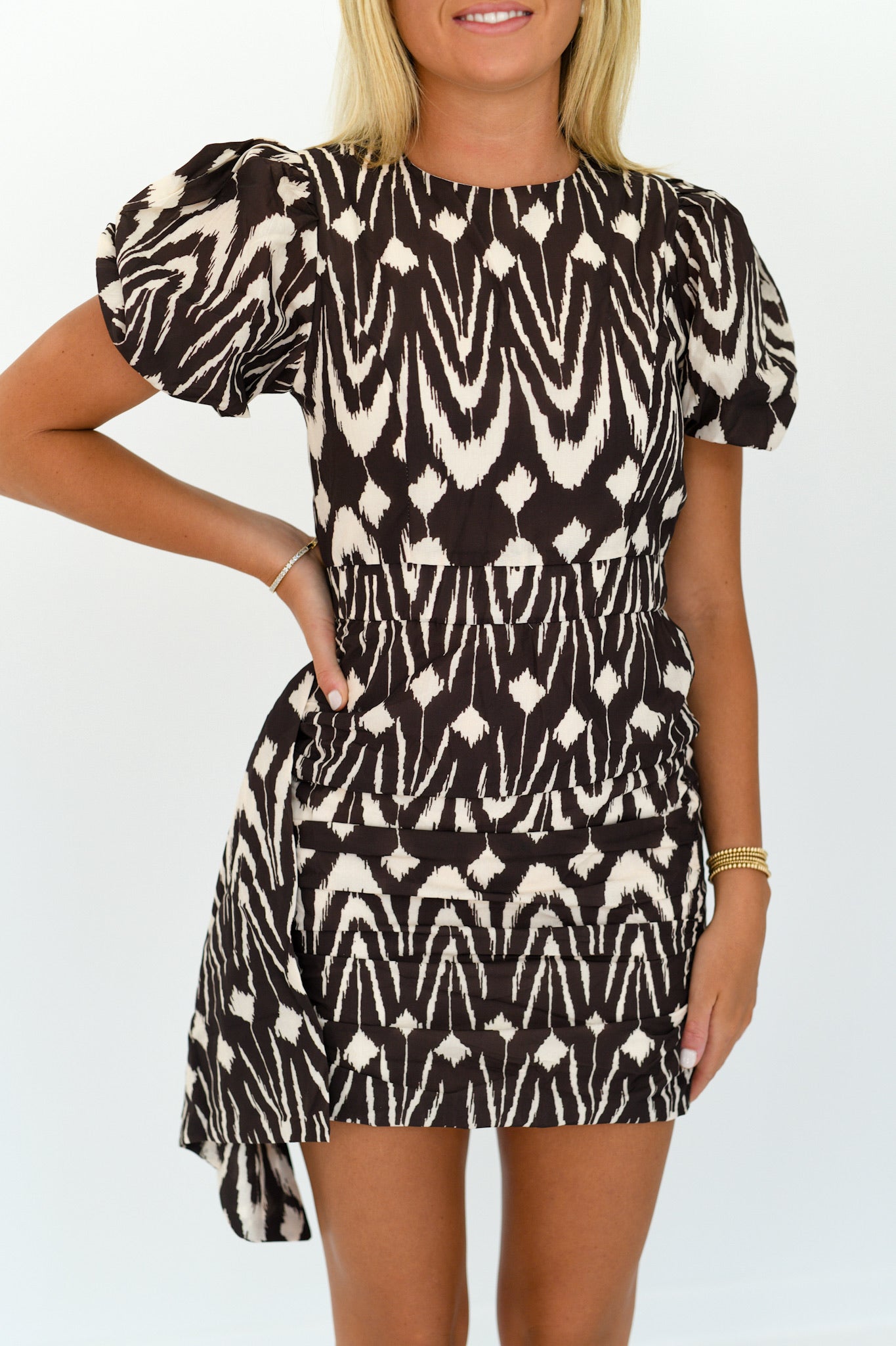 Logan Puff Sleeve Mini Dress - Dark Brown/Cream
