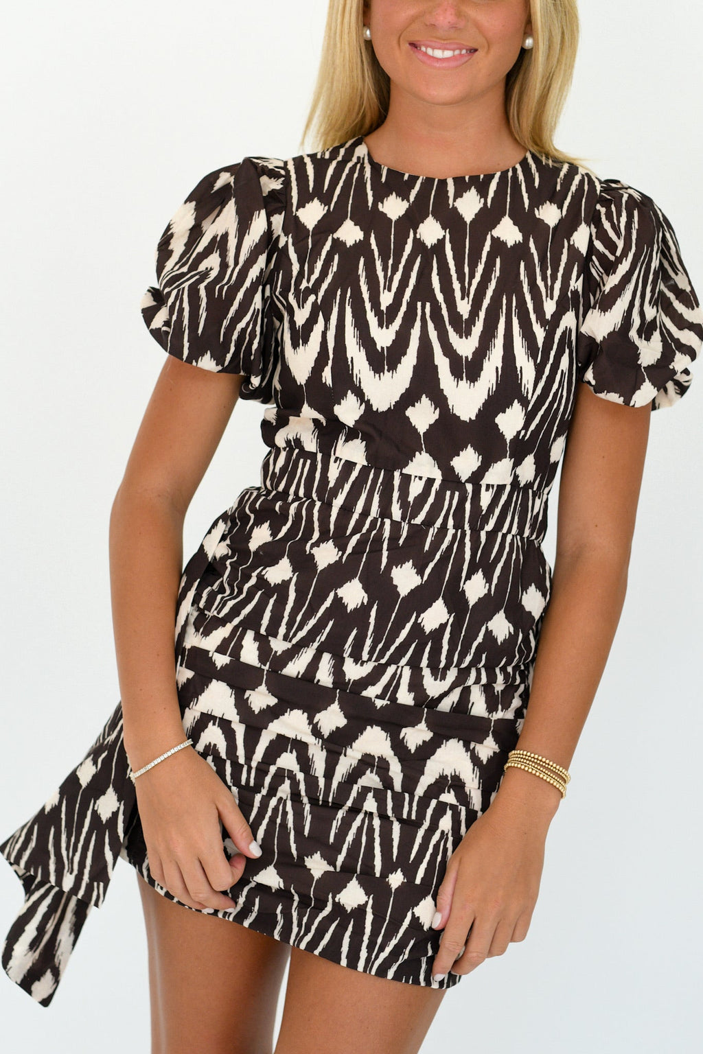 Logan Puff Sleeve Mini Dress - Dark Brown/Cream