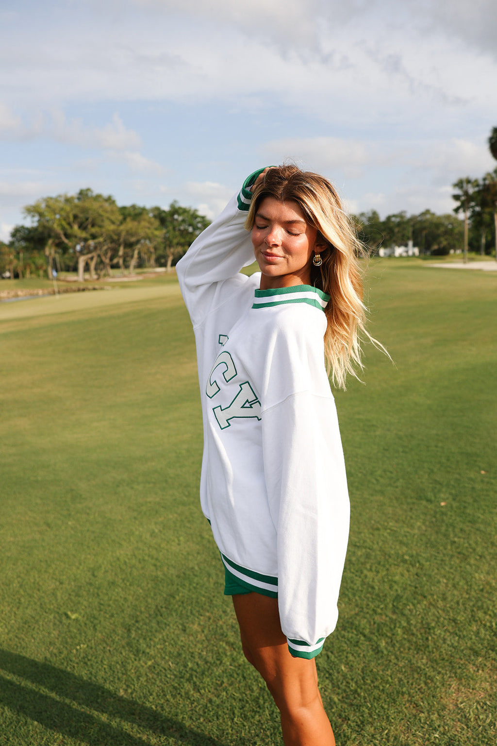 Fancy Oversized Mockneck - Tee White/Green Outline