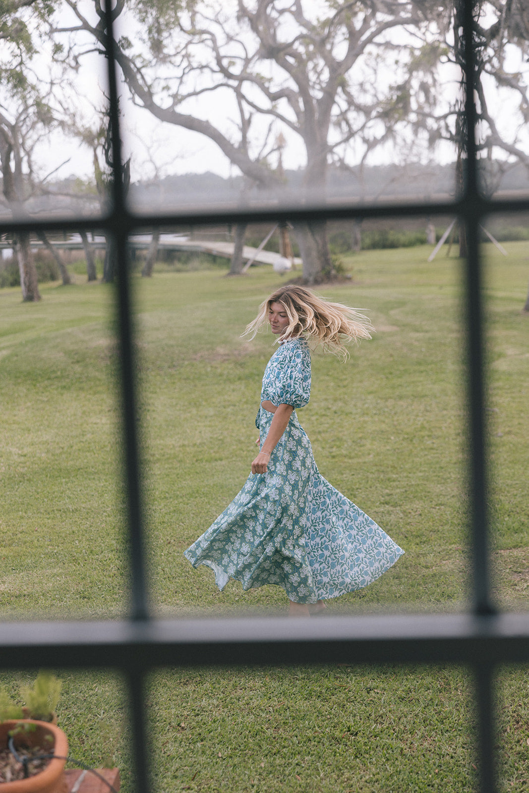 Gabbie Puff Sleeve Midi Dress - White/Blue