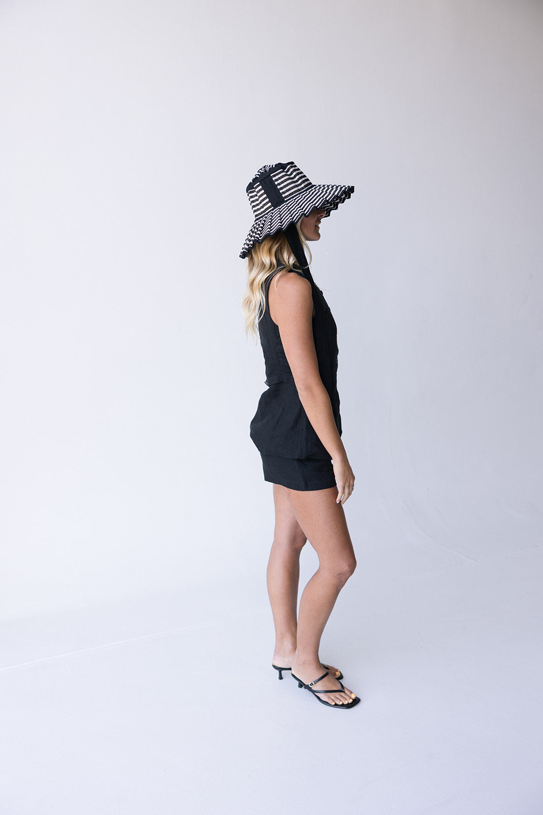 Georgia Linen Shorts - Black