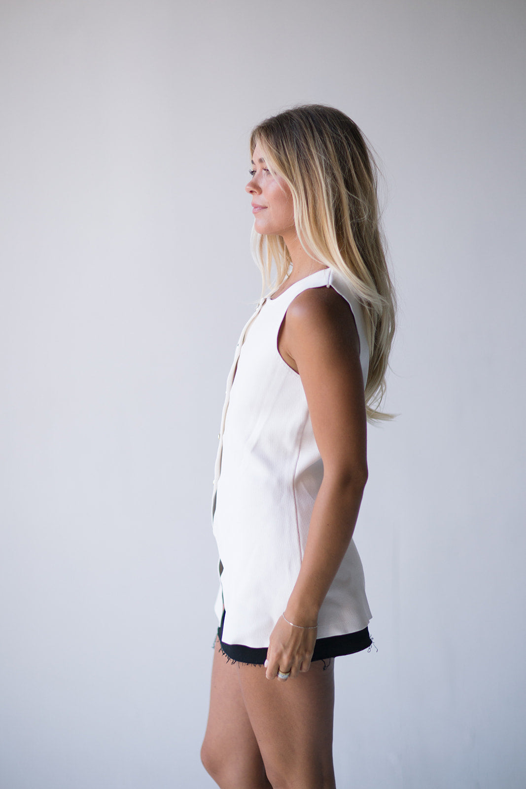 Esme Sleeveless Button Down Top - Off White