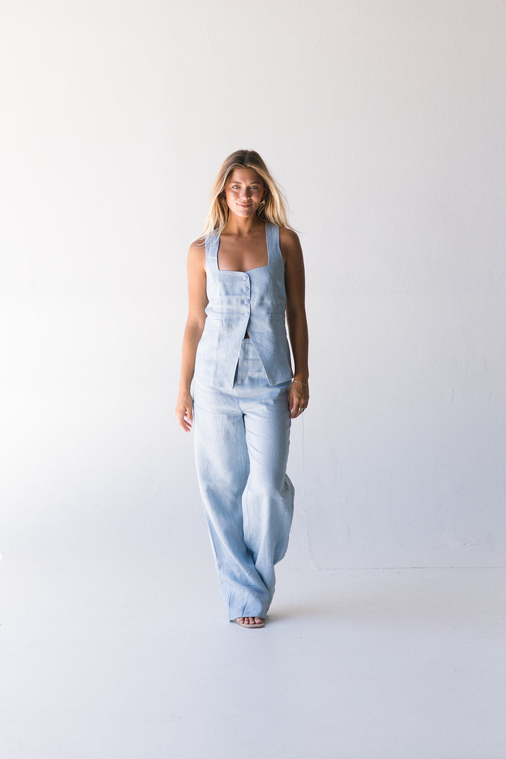 Bea Linen Vest Top - Lt Blue