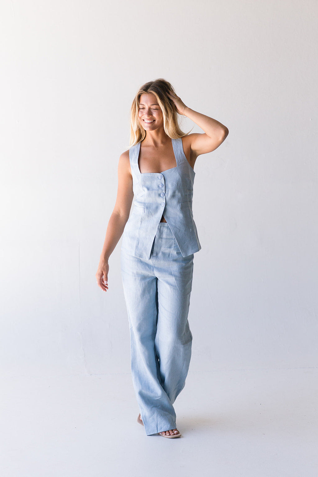 Bea Linen Vest Top - Lt Blue